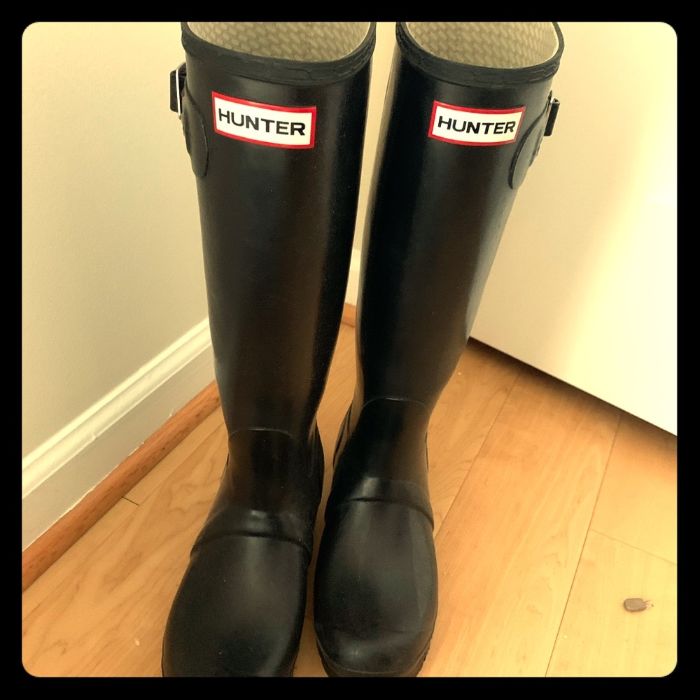 Hunter rain boots matte black